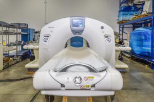 A CT scan machine